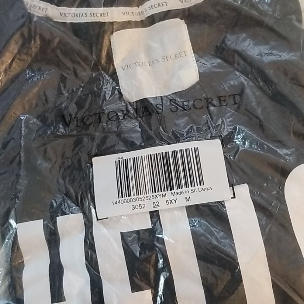 New Victoria's Secret Sweatshirt ANGEL Womens - Picture 2 of 2